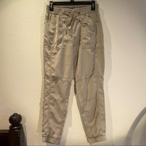 banana republic khaki garter pants